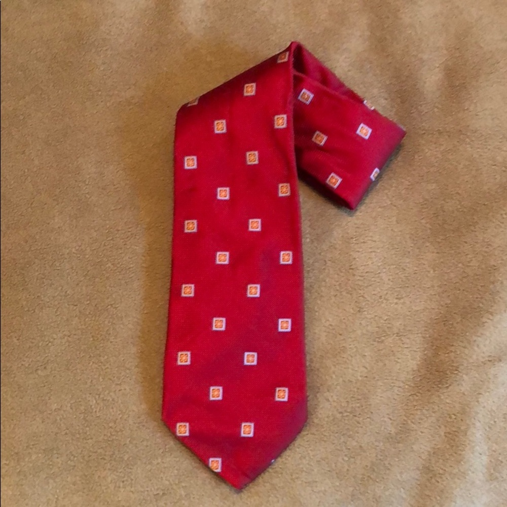 Brooks Brothers red and small box pattern tie